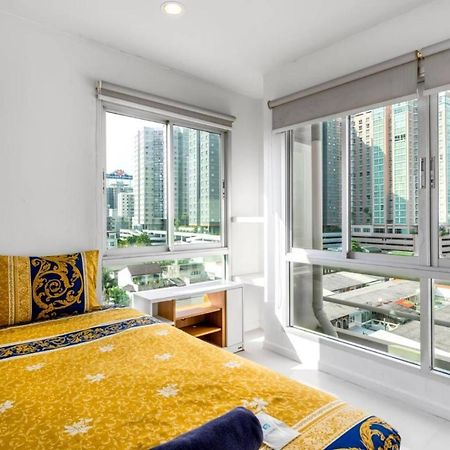 Right Place Sathorn Bangkok Exterior photo