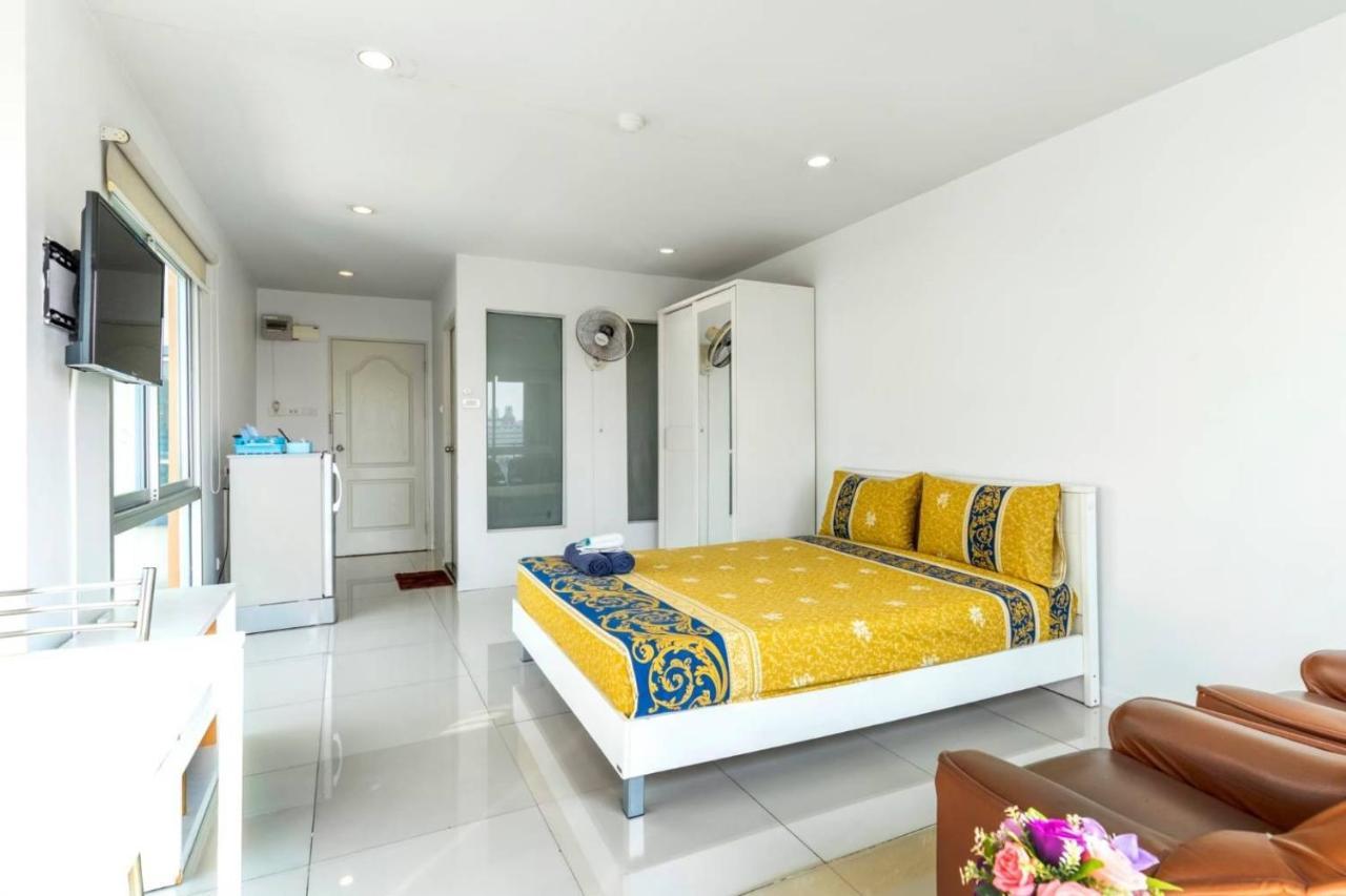 Right Place Sathorn Bangkok Exterior photo